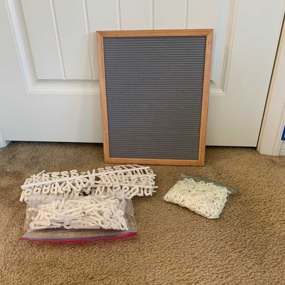 Rettel Felt Letter Board